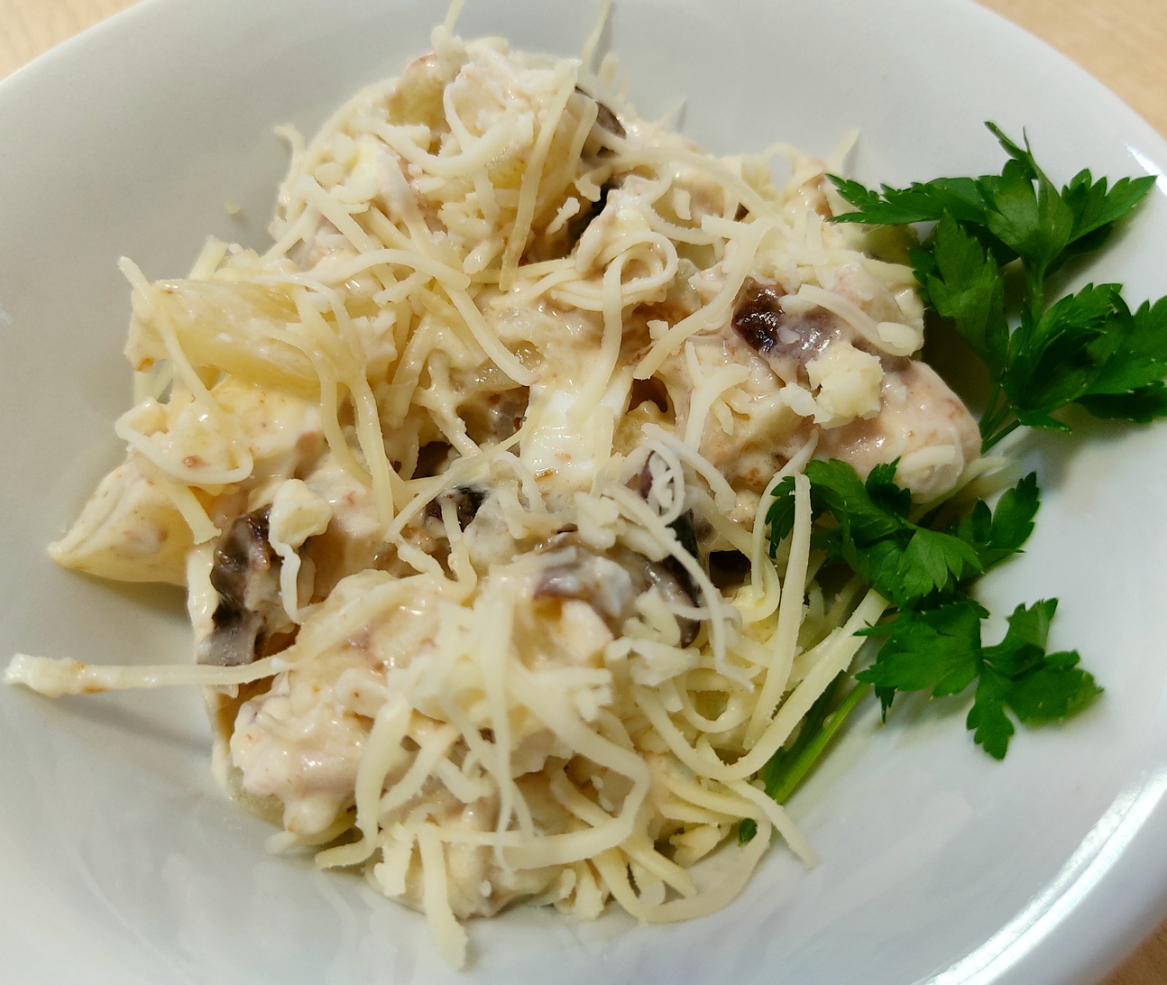 Заказать Салат с ветчиной и грибами