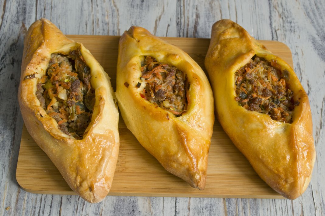 Заказать Расстегай с мясом
